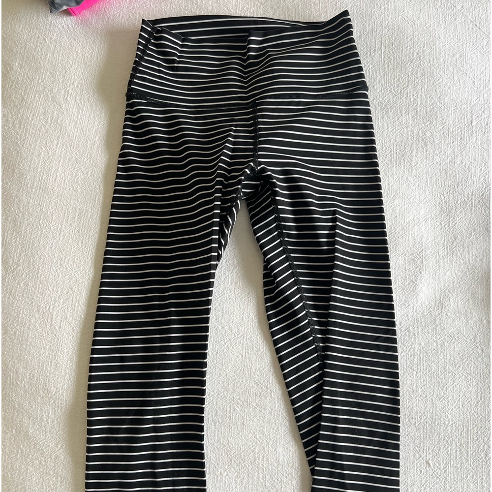 Lululemon Wunder Under Train Tight 25” Leggings